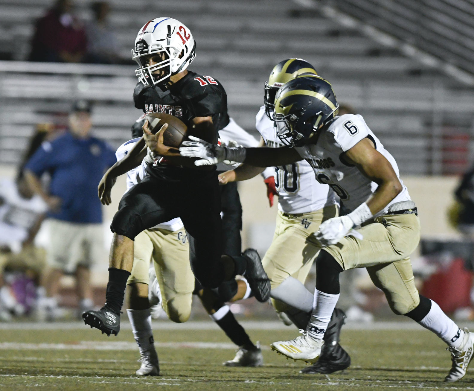 091319 GV SM football 01.jpg
